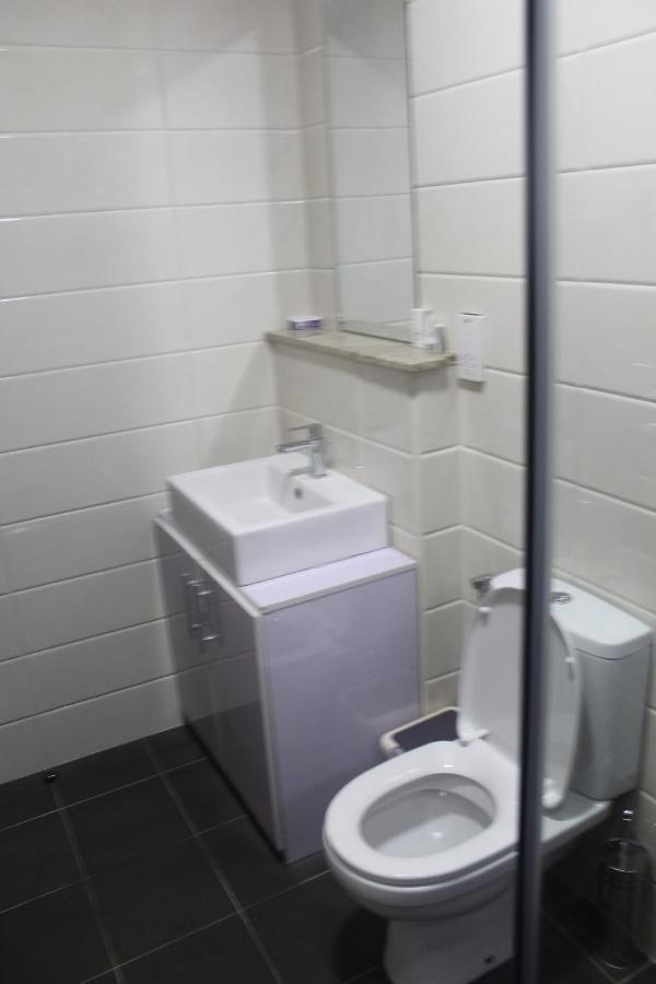 Urban Metro Inn Lagos Kültér fotó