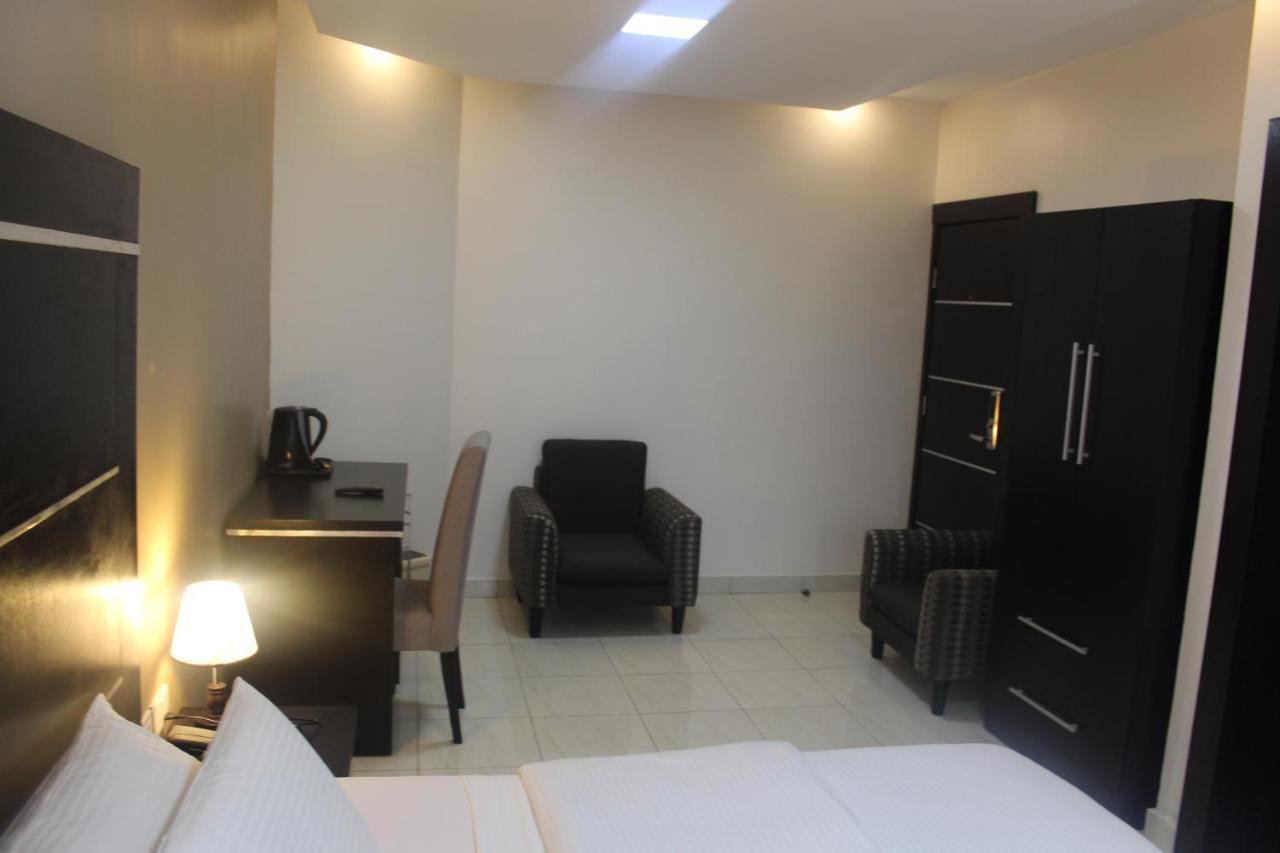 Urban Metro Inn Lagos Kültér fotó