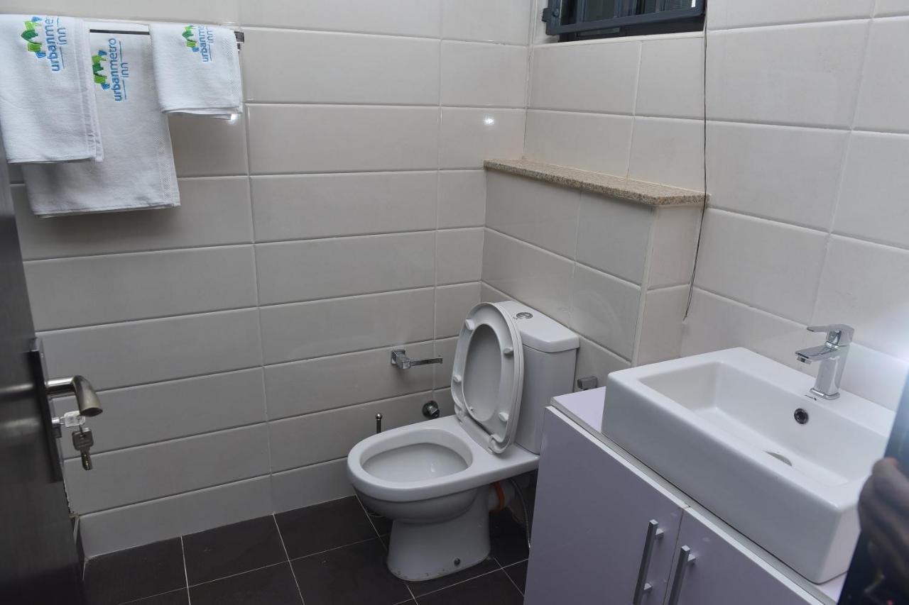Urban Metro Inn Lagos Kültér fotó