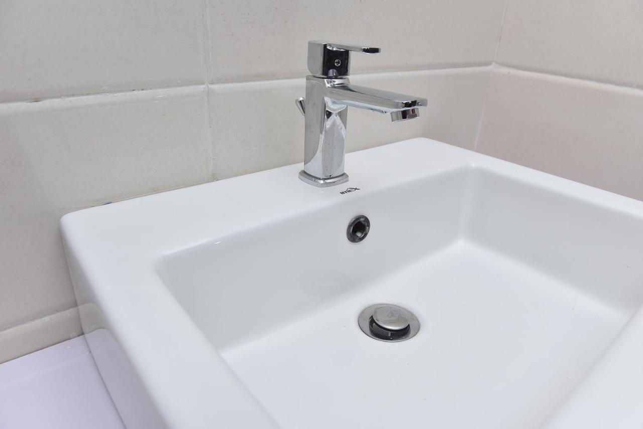 Urban Metro Inn Lagos Kültér fotó